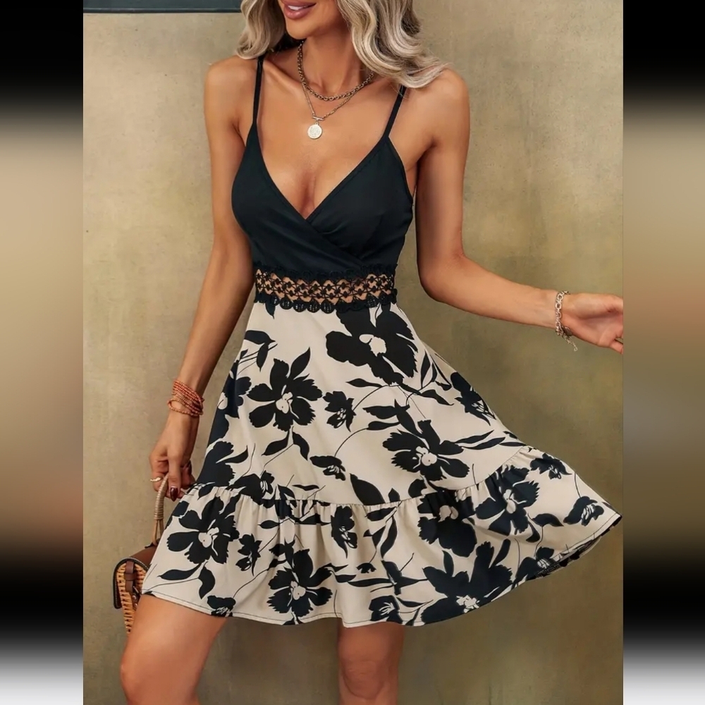 Black & Tan Floral Flowy Dress Plunge Cut Out Flower Preppy Fit & Flare Low Cut - Picture 4 of 10